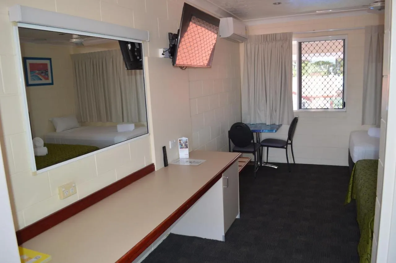 Monte Carlo Motor Inn 타운즈빌 3*,